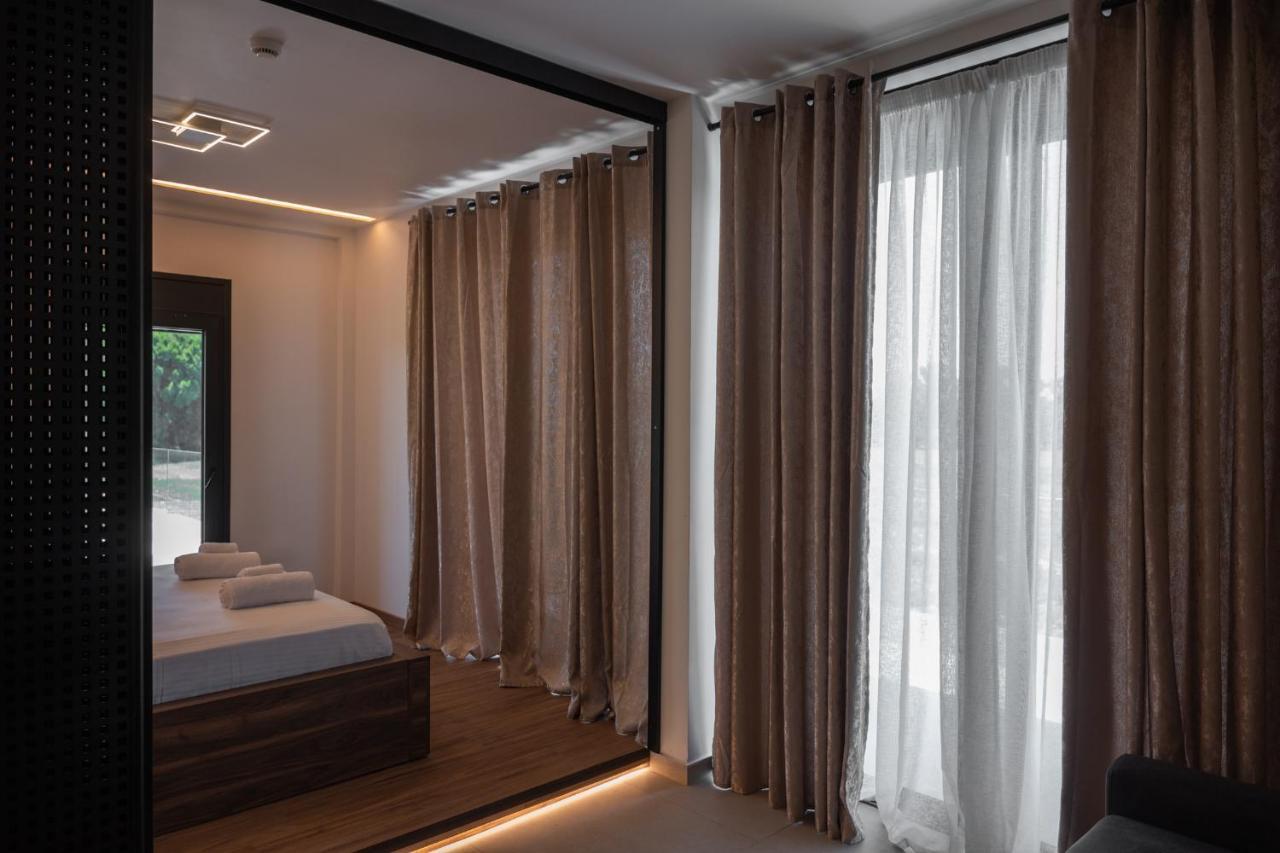 Salt Boutique Hotel Palouki Esterno foto